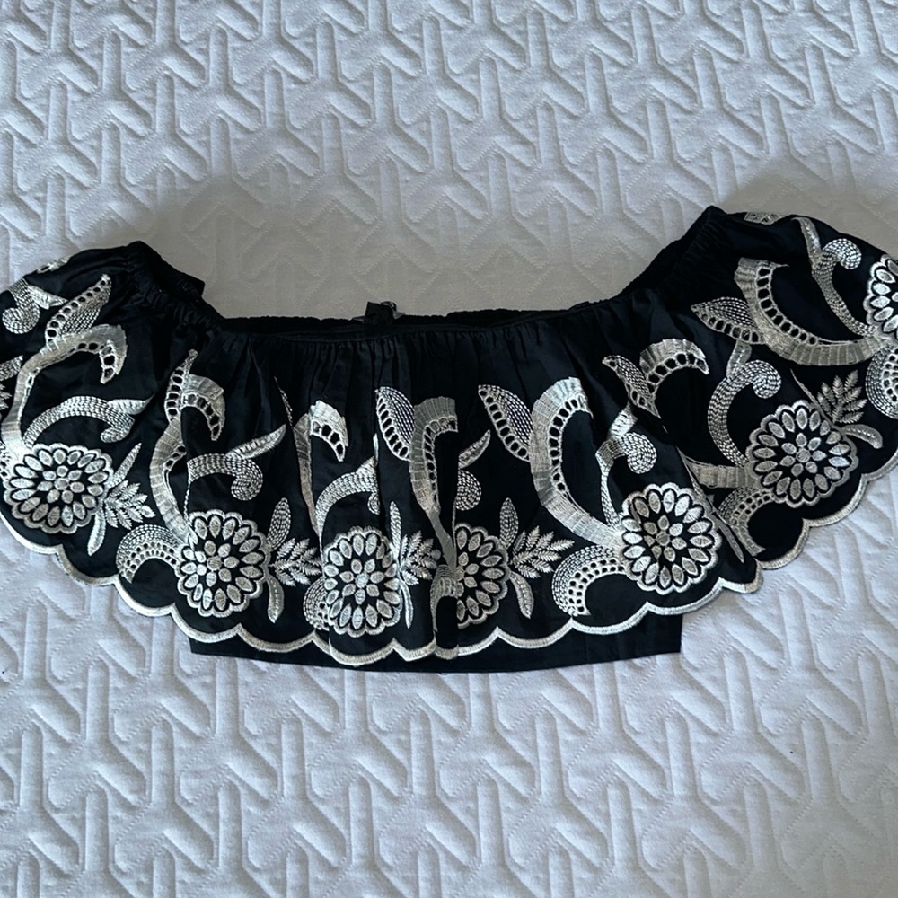 NWT Express off the shoulders floral top